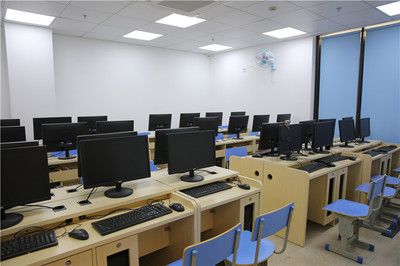 上海育通教育信息咨詢 專業(yè)引領(lǐng)，助力教育夢想