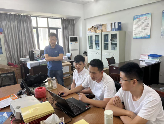 信息工程學(xué)院扎實(shí)推進(jìn)實(shí)驗(yàn)室建設(shè)調(diào)研，以高水平平臺(tái)賦能高質(zhì)量人才培養(yǎng)